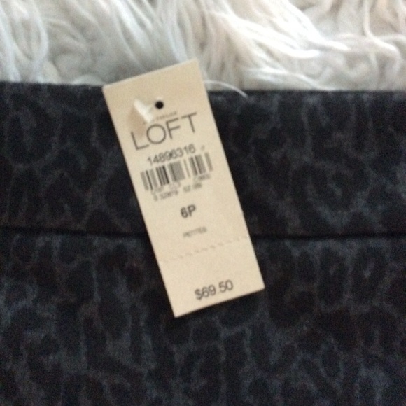 NWT Ann Taylor Loft Animal Print Ponte Pencil Skirt - Picture 4 of 4